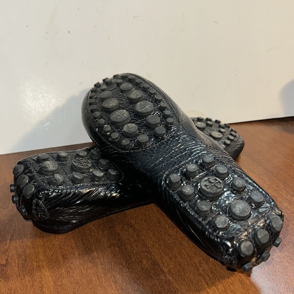 Tori Burch black patent leather driving moccasins/loafers. Size 7.5 - Picture 4 of 6